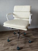Fotel biurowy  na kółkach 