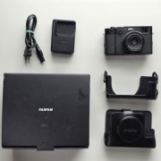 Fuji Fujifilm x100V + 2x skórzane etui