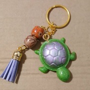 Brelok żółw z żywicy epoksydowej 