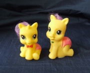 Dwa słodkie KUCYKI BOBASY