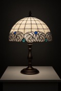 Lampa witrażowa Tiffany 
