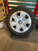 Felgi stal  i opony zimowe bmw 16 cali  205/60/16 NOKIAN  run flat WRD4