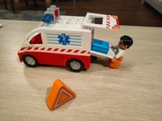 Lego duplo 4979 Karetka z 2007 roku