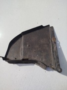 BMW E60 E61 osłona dolna lewa trójkat nadkola 