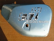 boczek mz etz 125 150  251 pokrywa akumulatora PRAWY