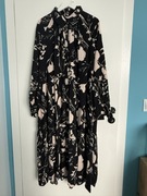 Czarna sukienka w kremowe kwiatki marka H&M