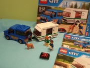 LEGO 60117 City Van z przyczepą kampingową Van & Caravan