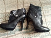 Benetton czarne szpilki botki skóra 36 37