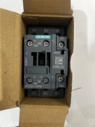 Siemens 3RT2027-1AP00 stycznik 32A 230V SIRIUS 2 sztuki