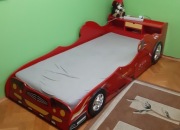 łóżko samochód wyścigowy