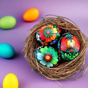 Drewniane ręcznie malowane jajka wielkanocne