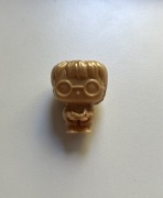 Złota figurka Harrego Pottera kinder joy