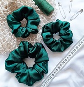 Scrunchie satynowa - gumka do włosów - rozmiar L