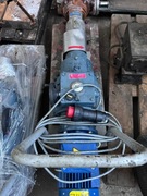 Silnik sprężony z przekładnią regulowaną + pompa 