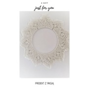 Makrama mandala biała