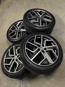 Oryginalne alufelgi Hyundai 20" + opony NEXUS Roadian GTX + czujniki