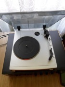 Gramofon Universum F1035