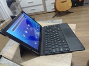 Tablet Toscido T50 z etui i klawiaturą
