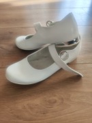 Buty komunijne białe, srebrny niski obcas, dziewczęce rozm. 35