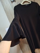 Czarna tuniko sukienka efektowne rękawy z falbaną 36(s)