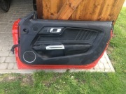 Drzwi prawe boczek klamka instalacja Mustang 