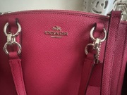 Malinowa torba Coach