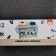 Drewniana lodziarnia dla dzieci 