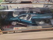 JAGUAR XJ 220 z 1992 1:18 w kartonie BURAGO