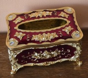 Serwetnik Szkatułka pięknie złocona w bordowej emalii w stylu Faberge.