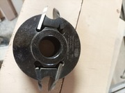 Uniwersalna głowica na wymienne noże 