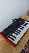 AKAI MPK MINI PLAY MK3 klawiatura z głośnikiem