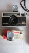 Aparat Fotograficzny Kodak Instamatic Camera 77X komplet żarówki błyskowe
