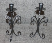 Zestaw 2 metalowych świeczników w stylu retro