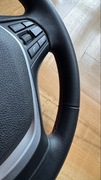 Oryginalną kierownicę BMW (zdemontowaną z F30)