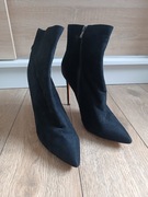 Czarne botki na szpilce 