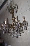 Antyczny żyrandol mosiężny z kryształami