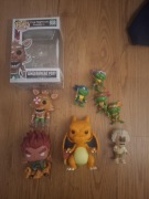 Zestaw 8 Funko POPów (Charizard, Żółwia Ninja, Mighty Guy itd)
