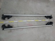 Bagażnik dachowy na relingi samochodu