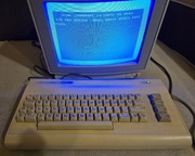 Commodore C64G z zasilaczem