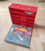 Stojak, display na samochodziki