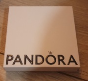 Bransoletka pandora moments z zapięciem w kształcie serca