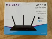 Router Netgear AC1750 R6400
