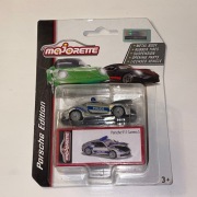 Porsche 911 Carrera S Police Majorette nowy model w pudełku resorak