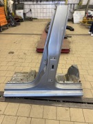 Vw golf viii kombi lewy prog słupek środkowy 