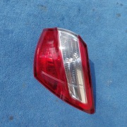 Światło tylne prawe Nissan Qasqhai J10 z 2010.