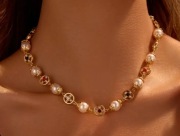 Wyrafinowany naszyjnik z perłami 55 cm luksusowy miedź + pudełko