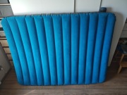 Materac pompowany 200x140