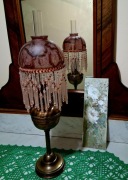 Lampa naftowa z pięknym kloszem