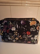 Torebka damska kuferek