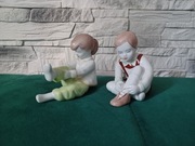 Dzieci figurki 2szt porcelana Budapest Aquincum
